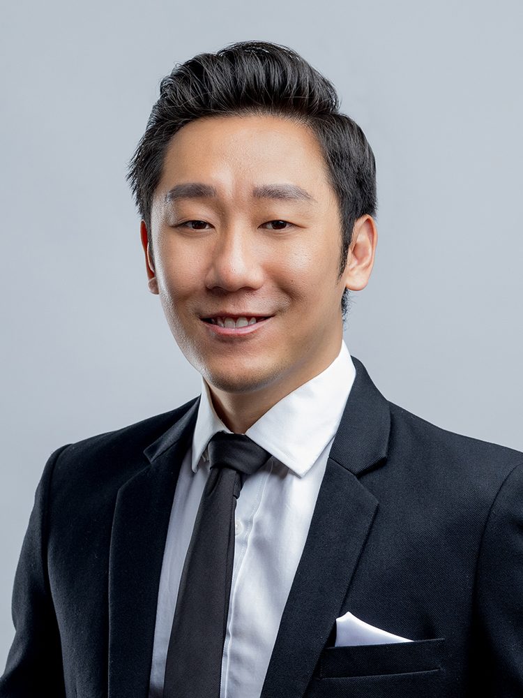 Christopher - Headshot (1)