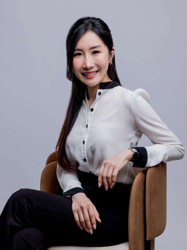 SYR51458 - Halfbody